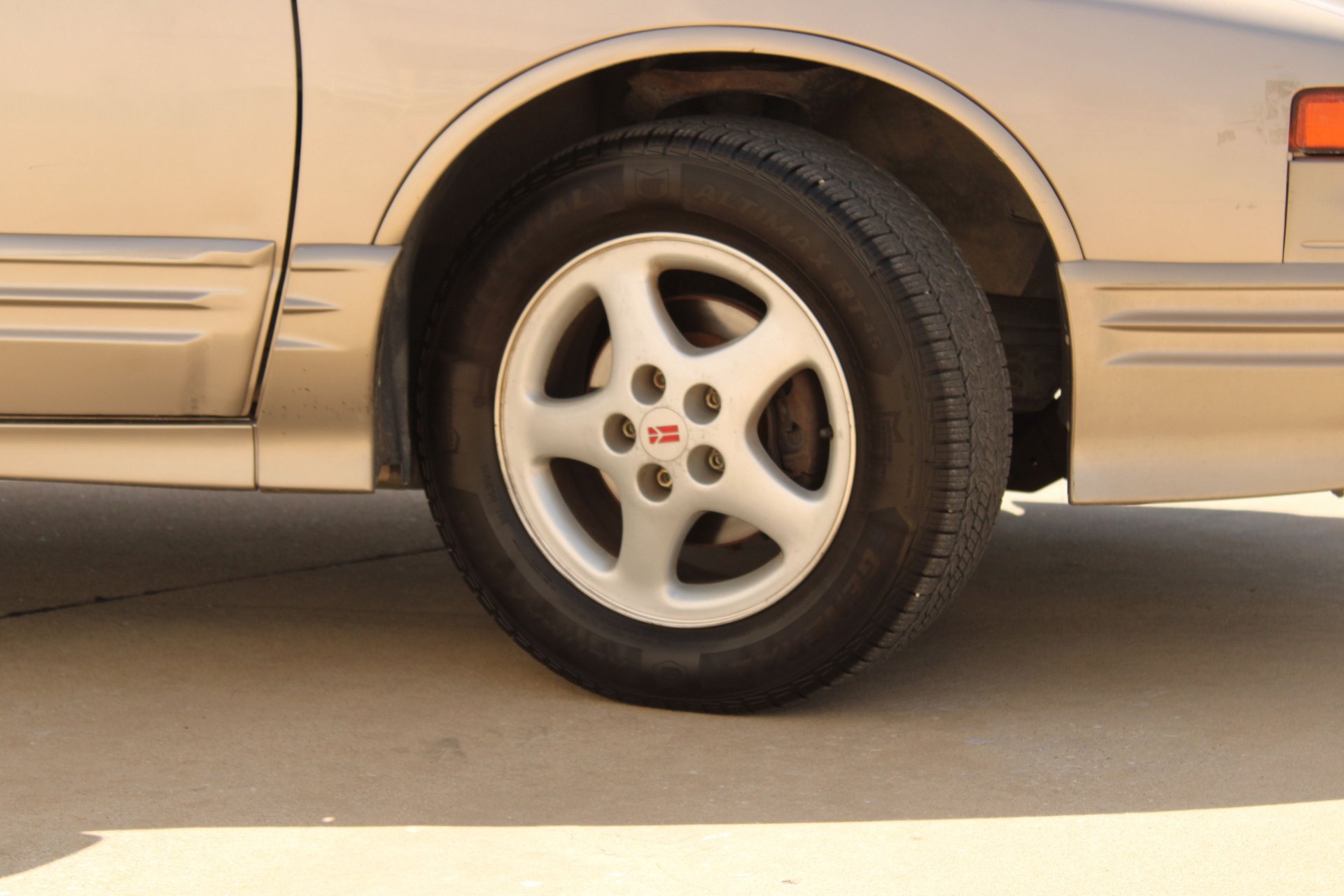 Used 1997 Oldsmobile Cutlass Supreme SL FWD image 35