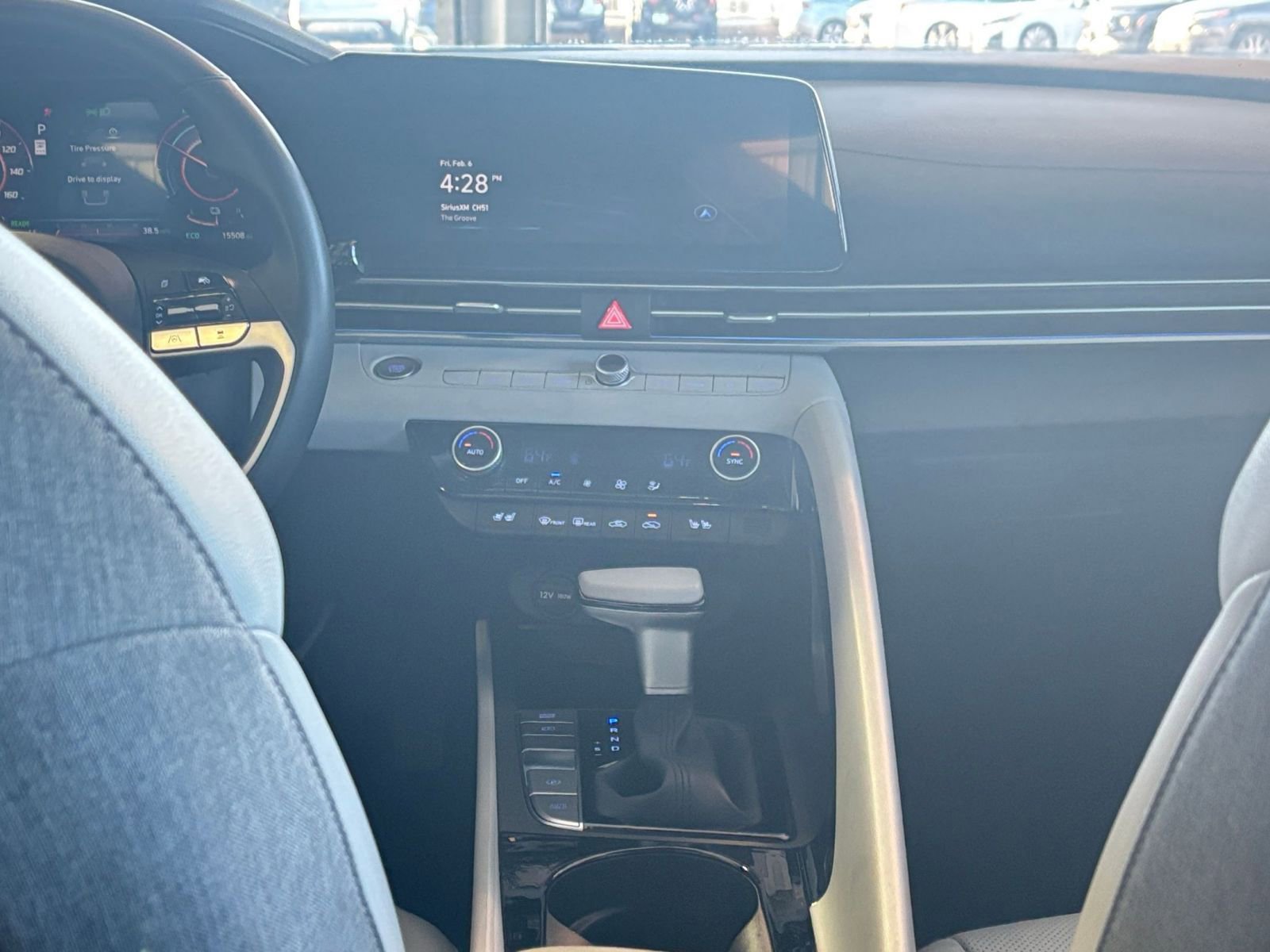 Used 2025 Hyundai Elantra Limited image 18