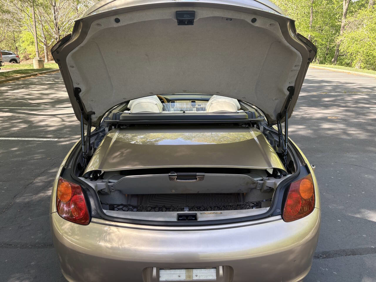 Used 2004 Lexus SC 430 Convertible image 23