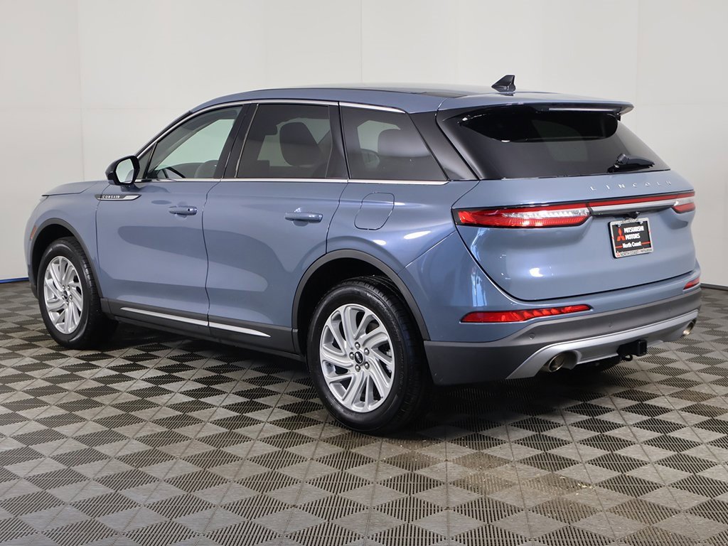 Used 2023 Lincoln Corsair AWD w/ Towing Package image 8