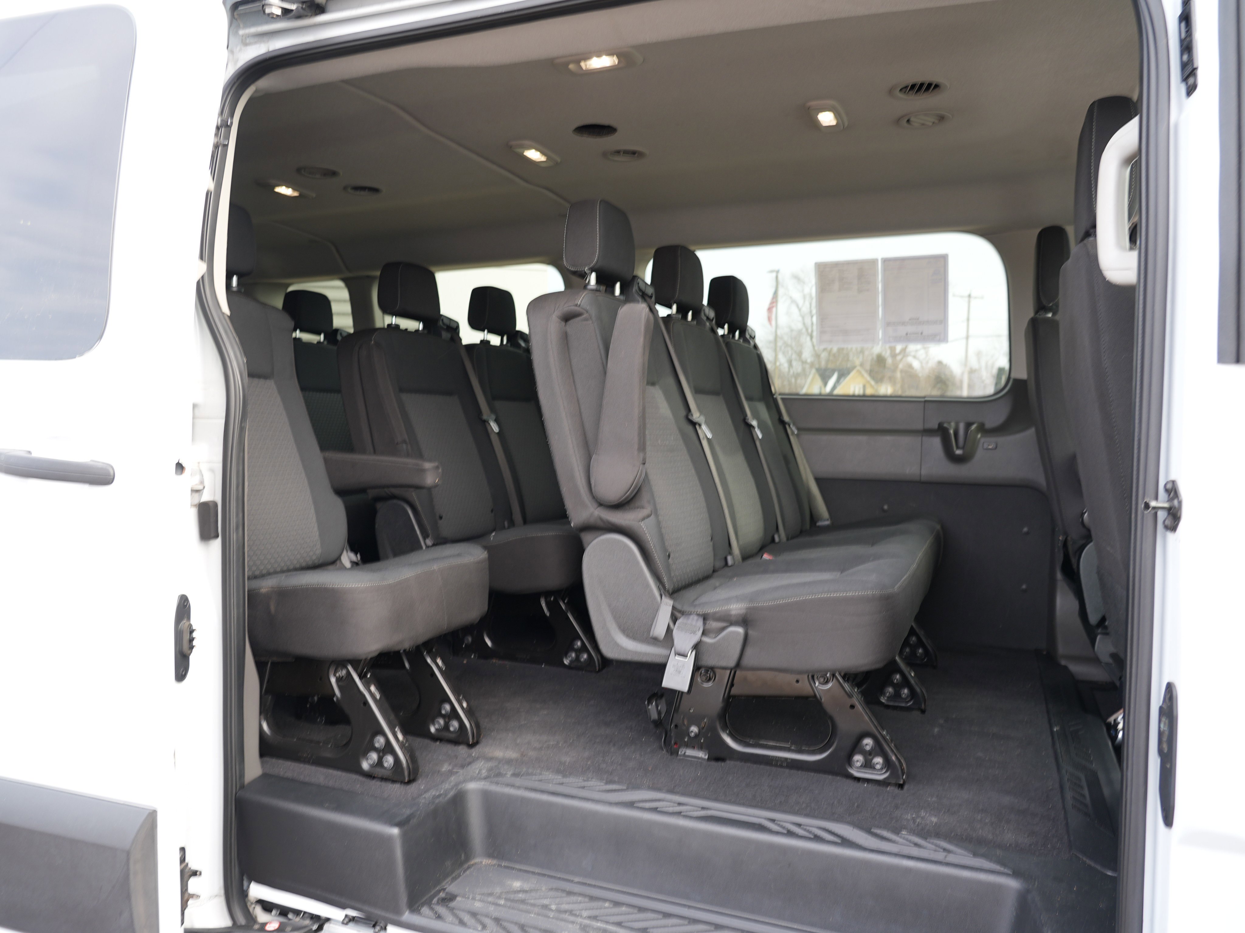 Used 2023 Ford Transit 350 XLT image 22