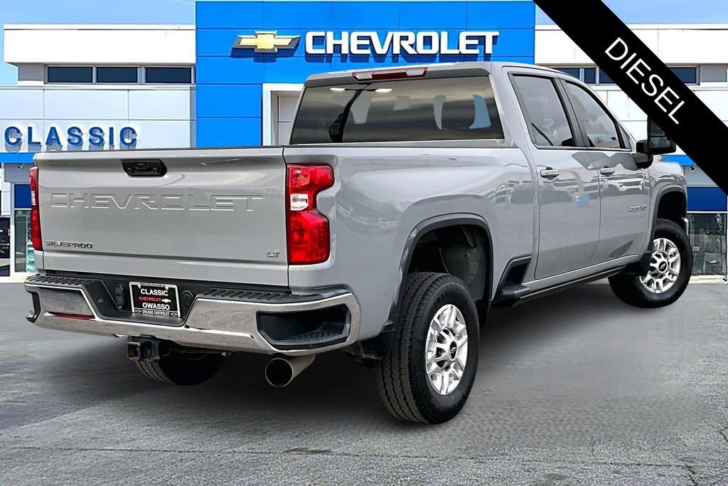 Used 2024 Chevrolet Silverado 2500 LT w/ Convenience Package image 5