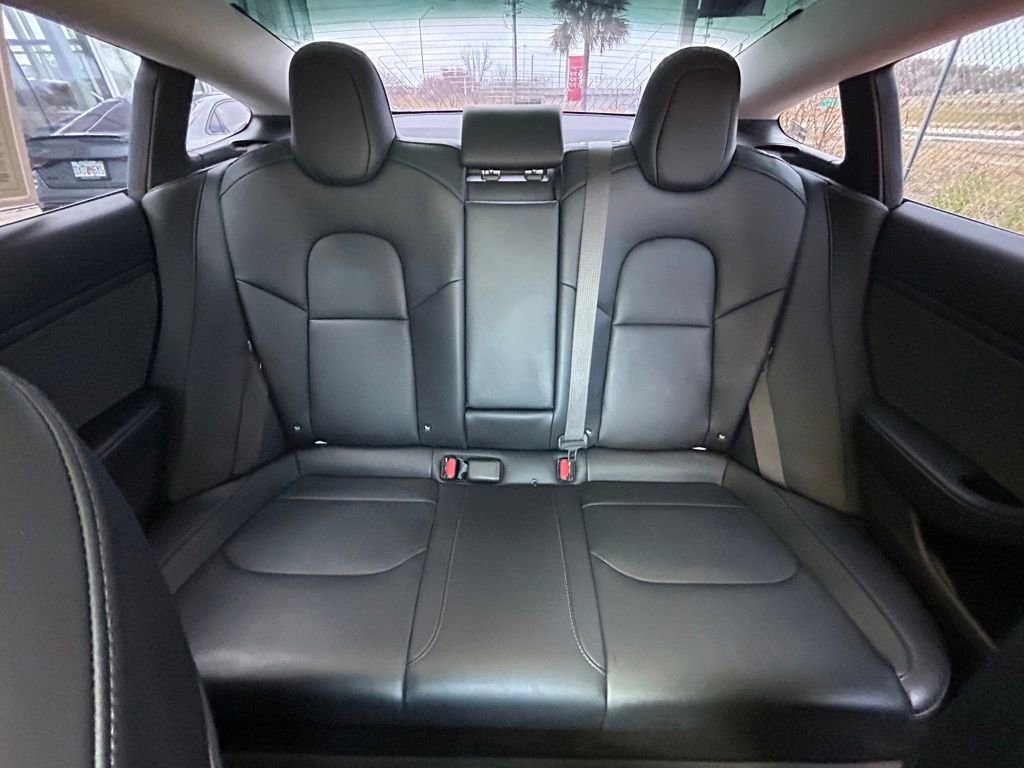 Used 2018 Tesla Model 3 image 13