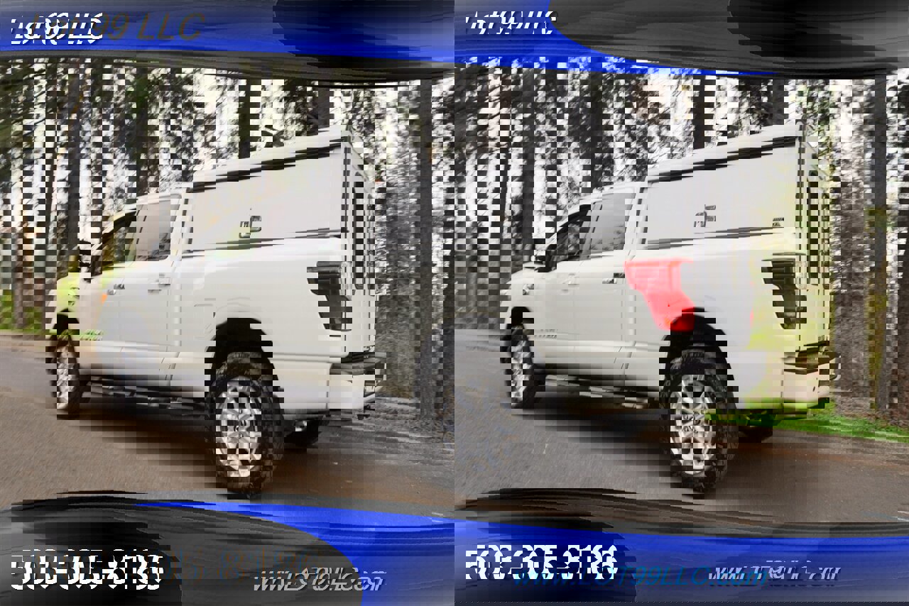 Used 2021 Nissan Titan SV w/ SV Convenience Package image 11