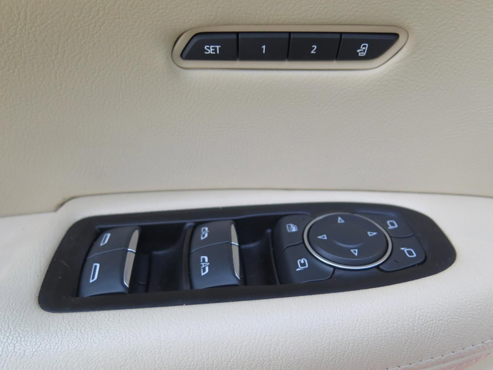 Used 2019 Cadillac XT5 Premium Luxury image 10