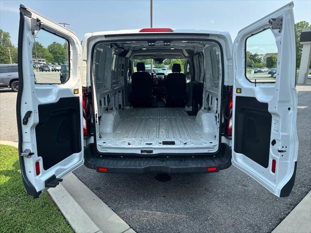 Used 2017 Ford Transit 150 130 Low Roof RWD image 20
