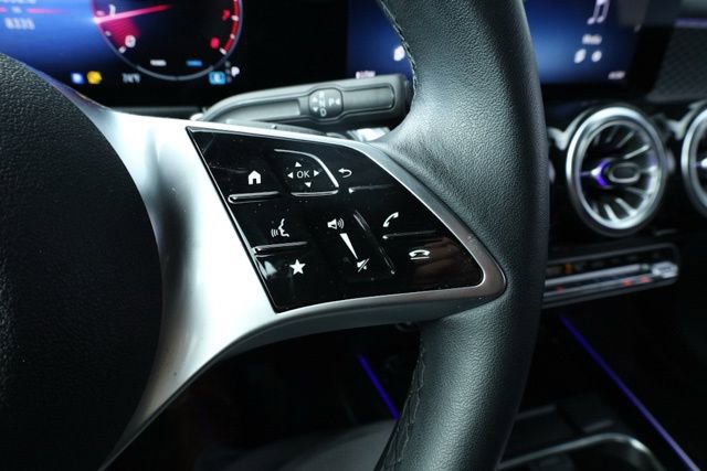 Certified 2024 Mercedes-Benz GLB 250 image 16