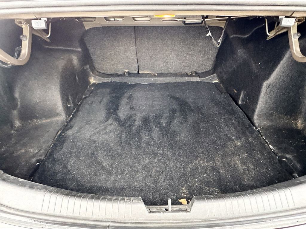 Used 2022 Chevrolet Malibu LT image 24