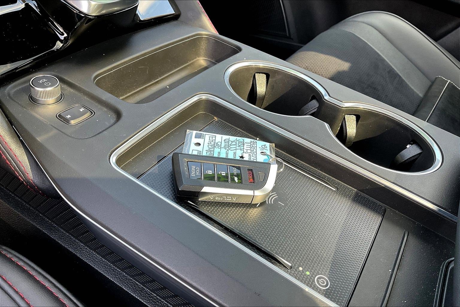 Used 2025 Acura MDX A-Spec image 36