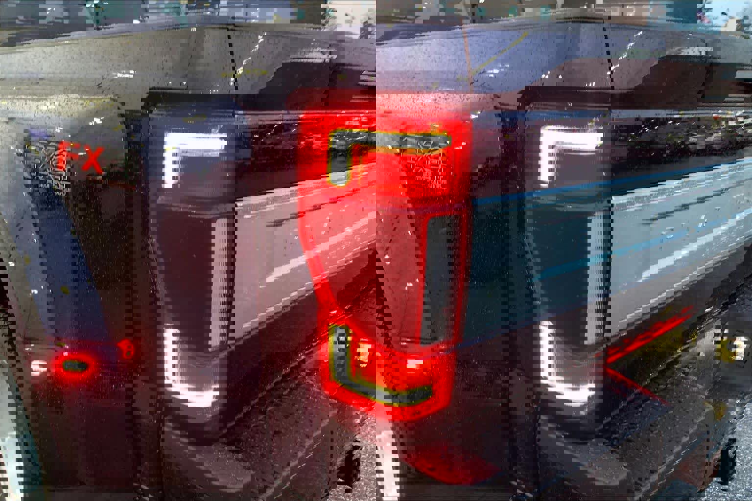 Used 2022 Ford F450 Platinum w/ FX4 Off-Road Package image 26