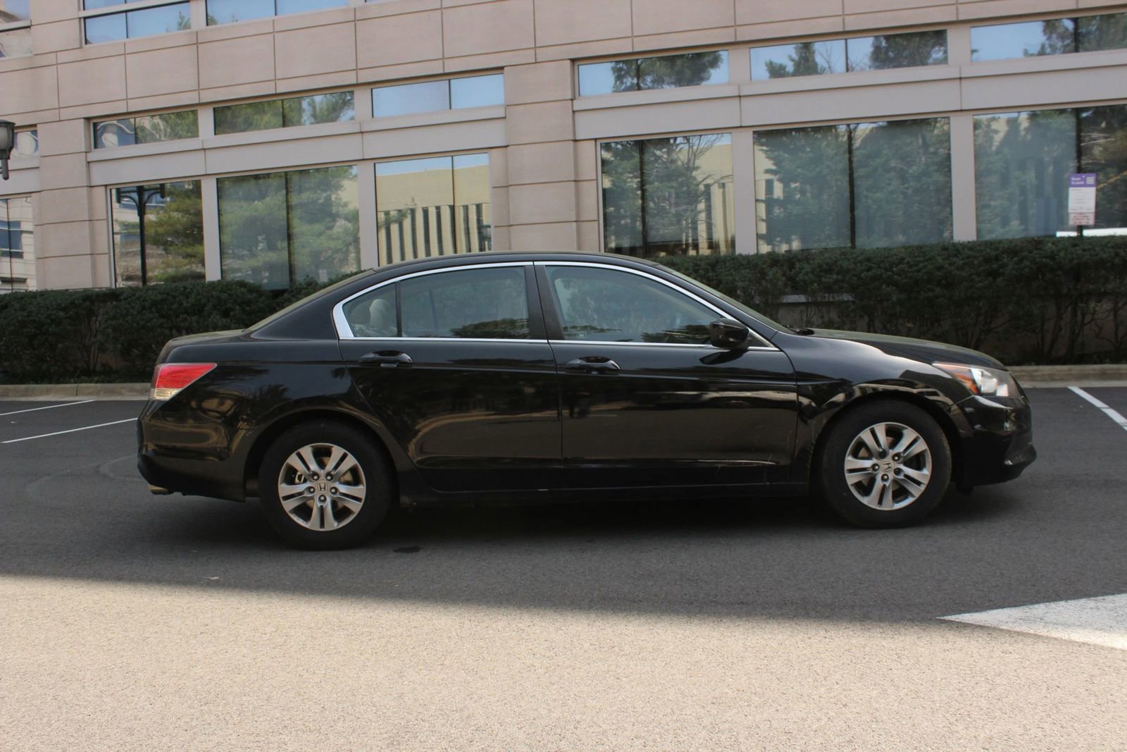 Used 2012 Honda Accord LX image 6