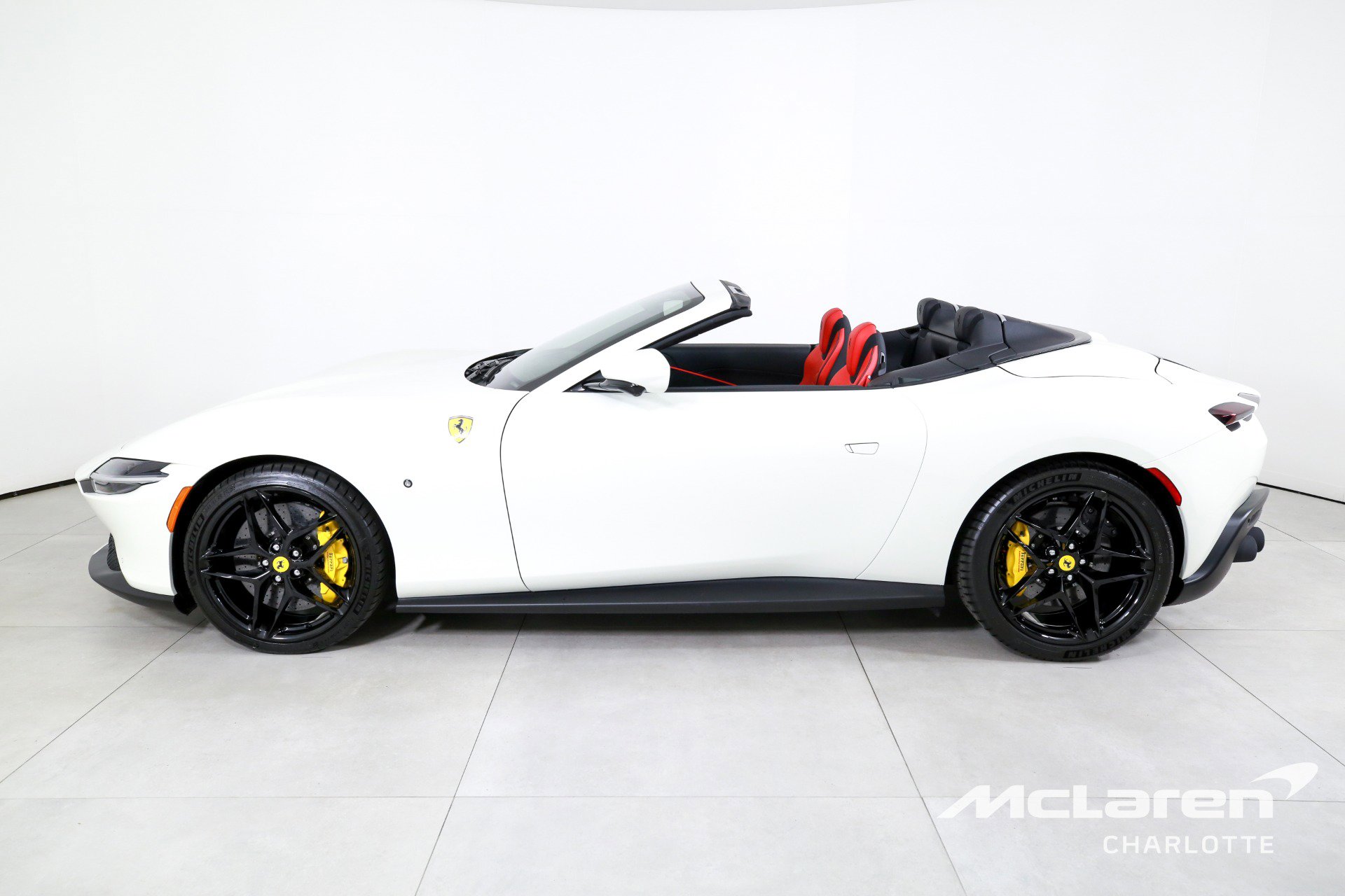 Used 2024 Ferrari Roma Spider image 6