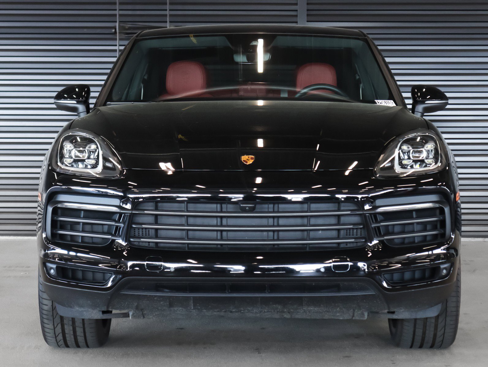 Certified 2023 Porsche Cayenne Platinum Edition image 8