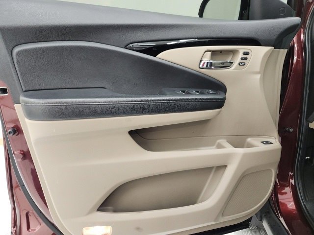 Used 2021 Honda Pilot Elite image 12