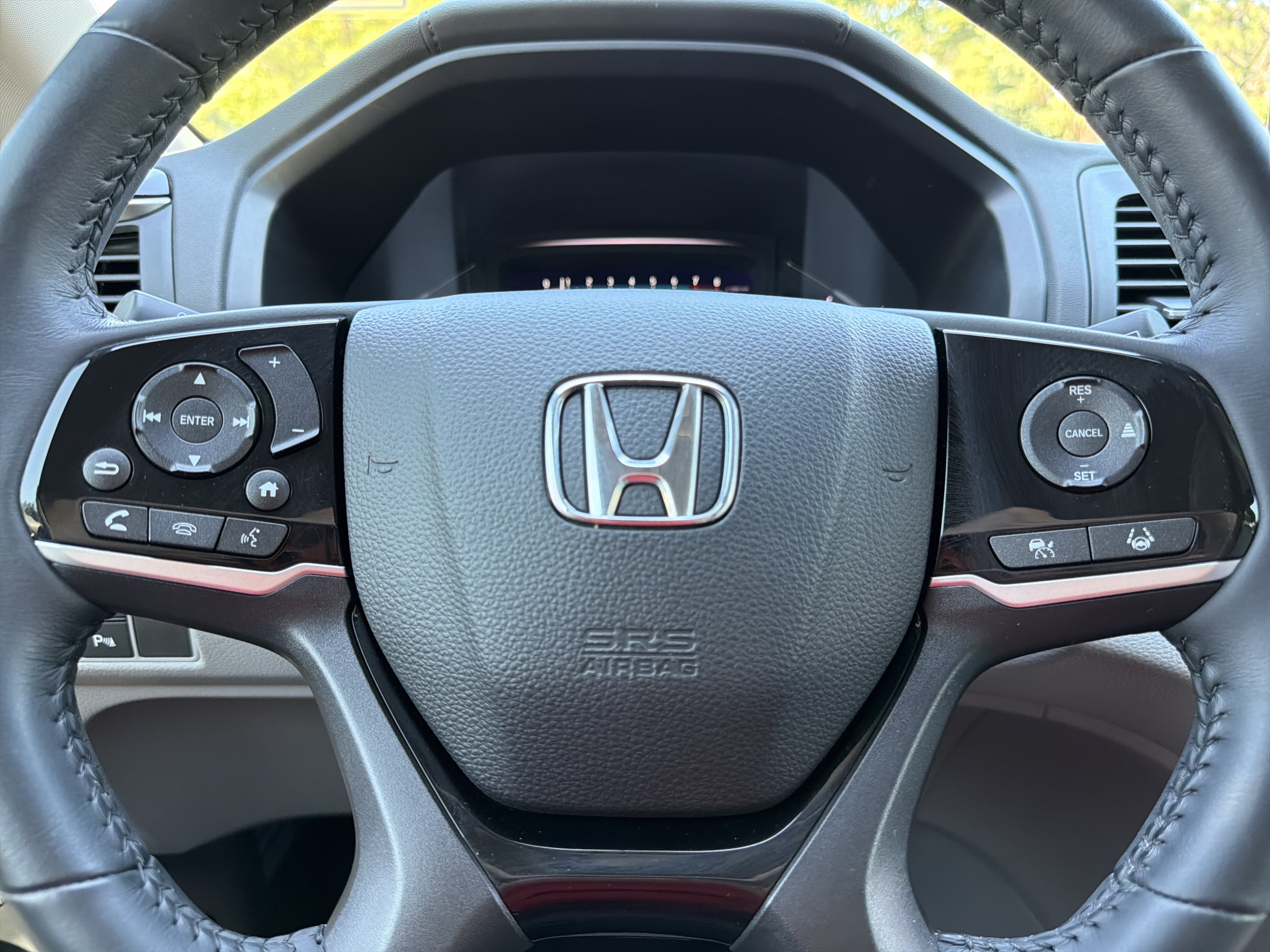 Certified 2024 Honda Odyssey Touring image 9
