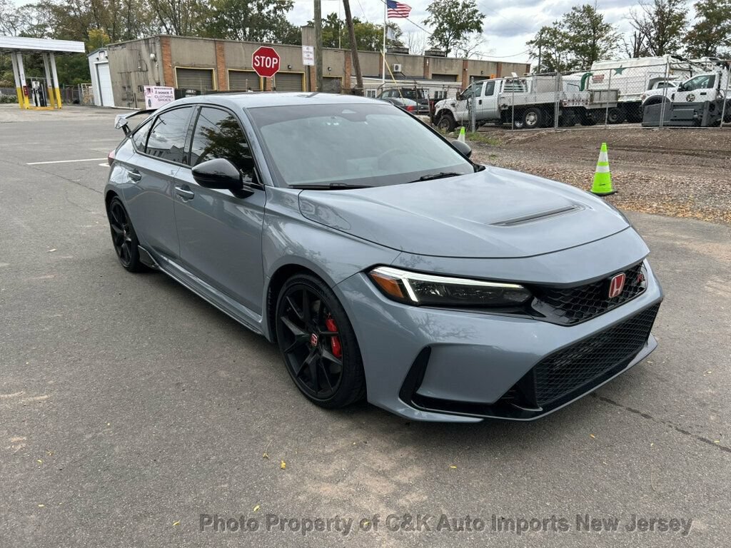 Used 2023 Honda Civic Type R image 6