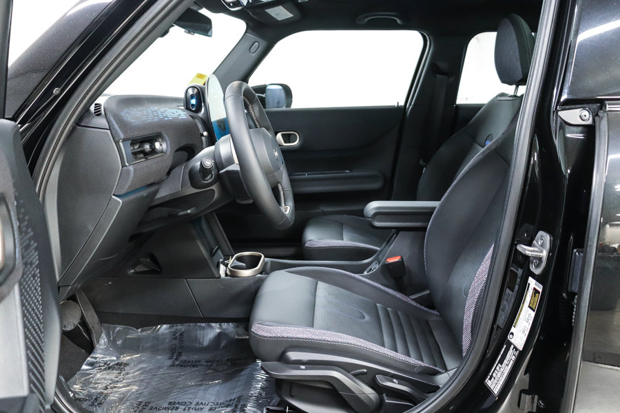 Used 2026 MINI Cooper 4-Door Hardtop FWD image 17