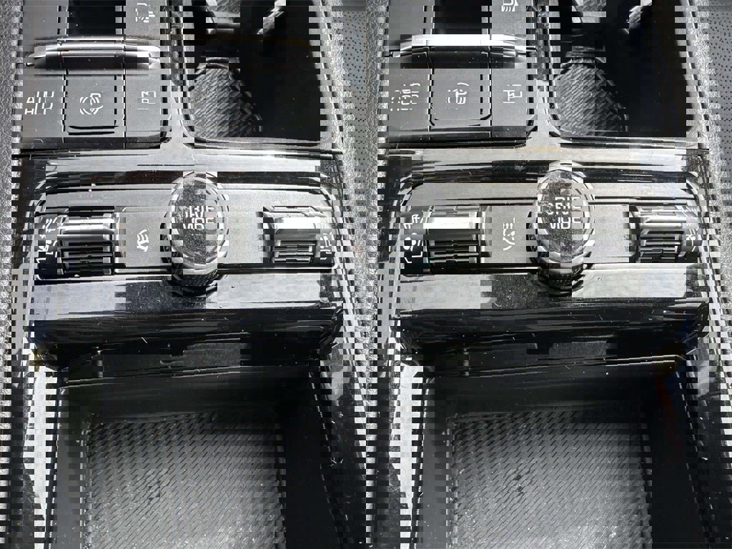 Certified 2025 Kia K5 GT w/ GT1 Package image 30