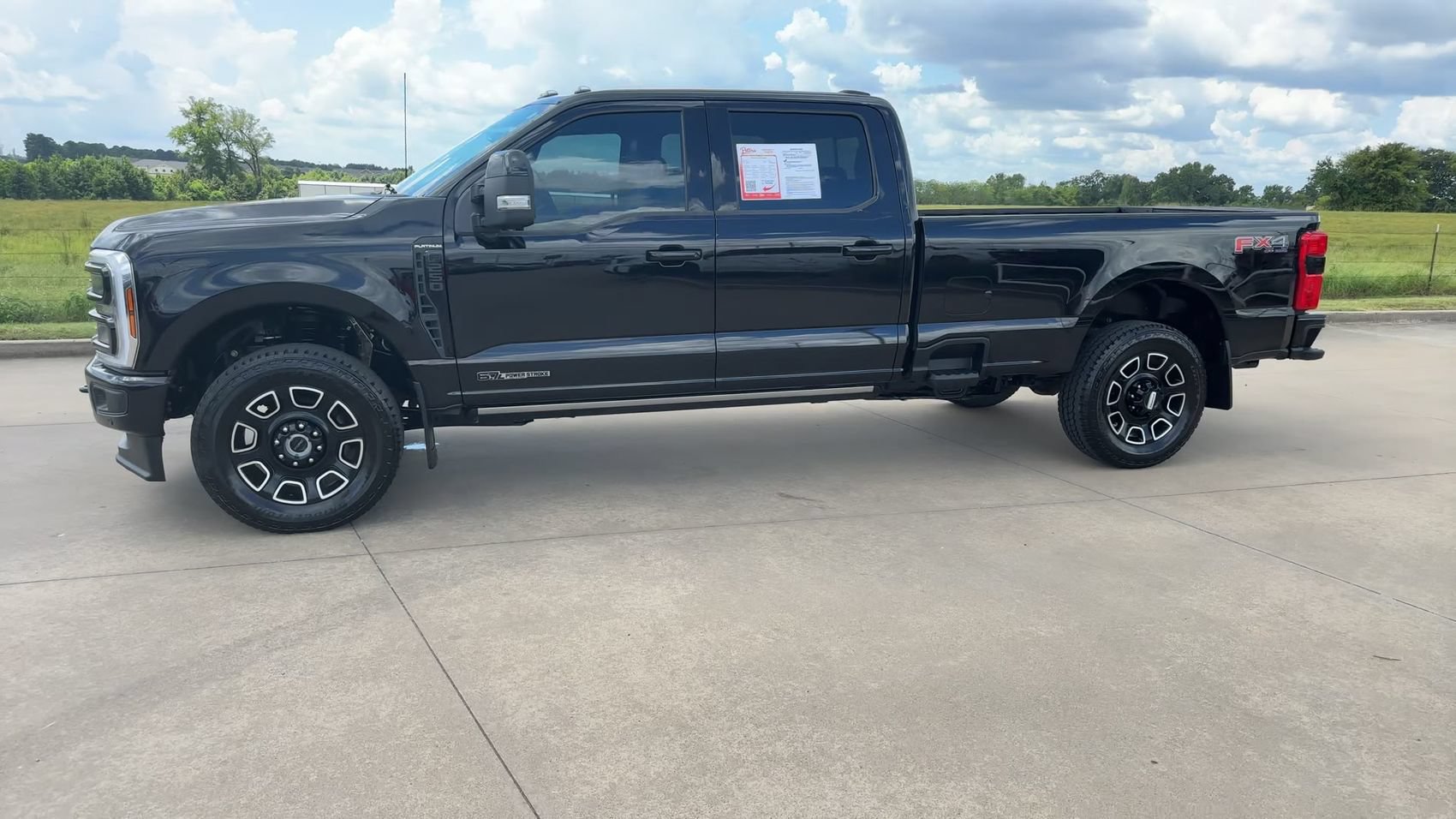 Used 2025 Ford F250 Platinum AWD/4WD image 5
