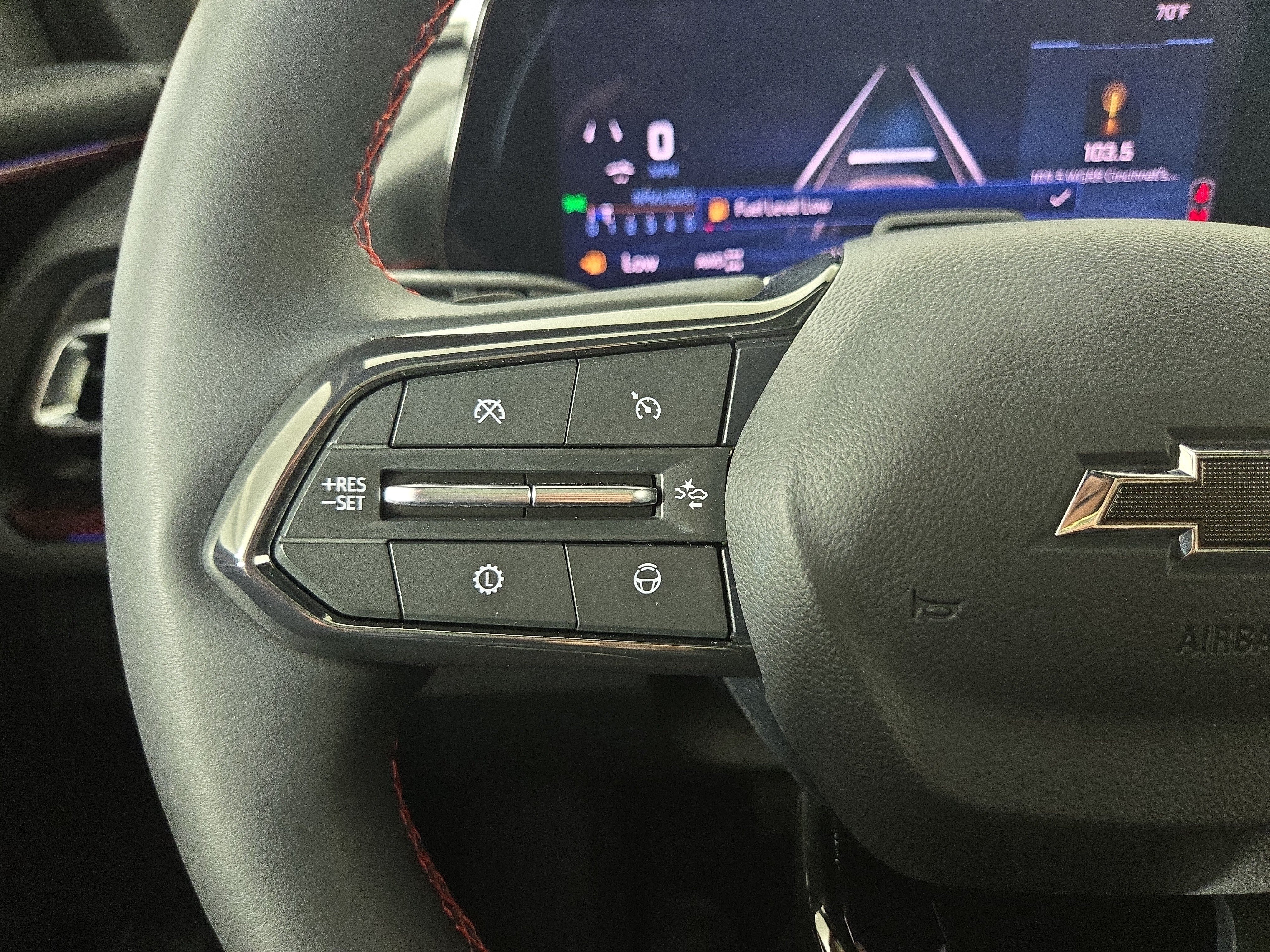 Certified 2025 Chevrolet Traverse RS AWD/4WD image 16