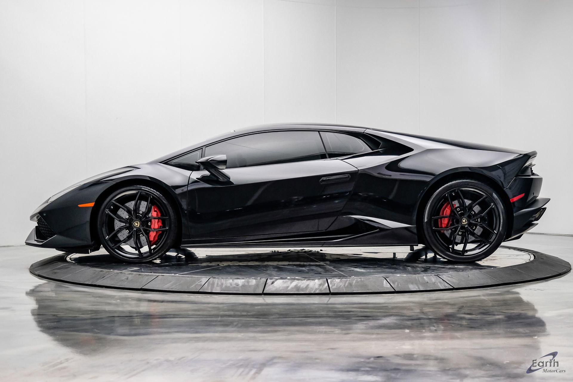Used 2015 Lamborghini Huracan LP 610-4 AWD/4WD image 8