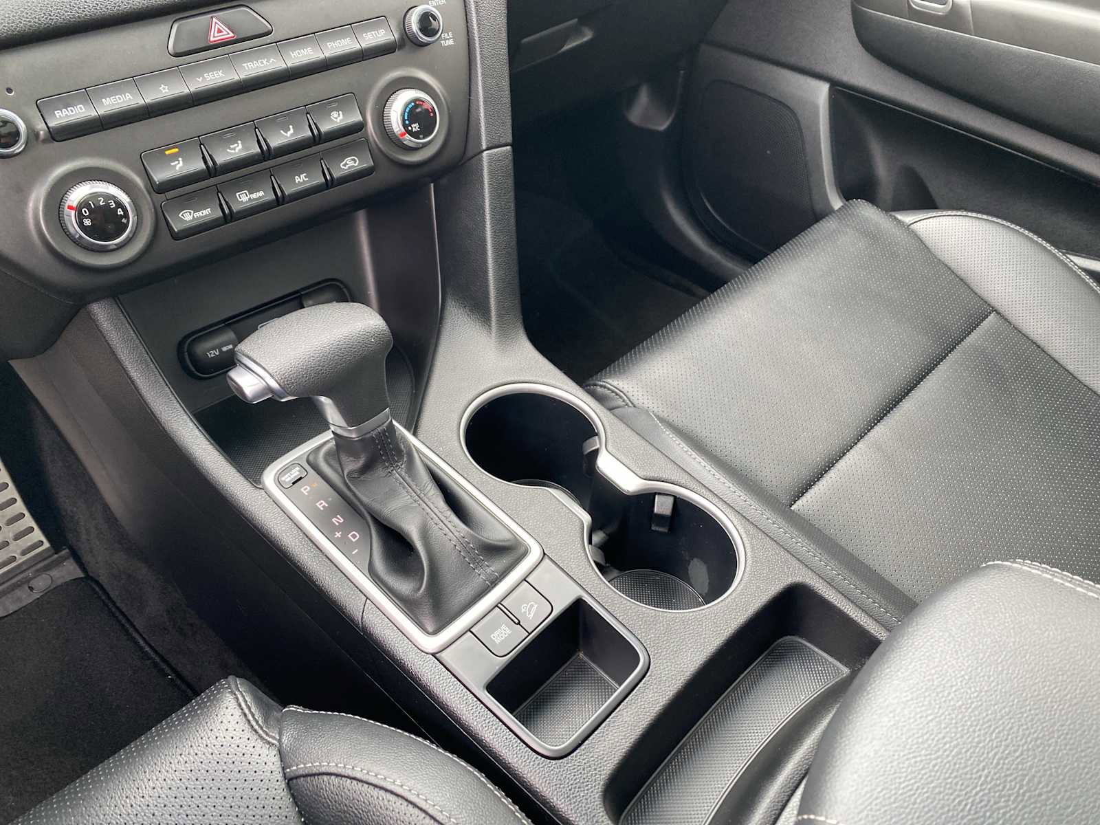 Used 2022 Kia Sportage Nightfall Edition image 17