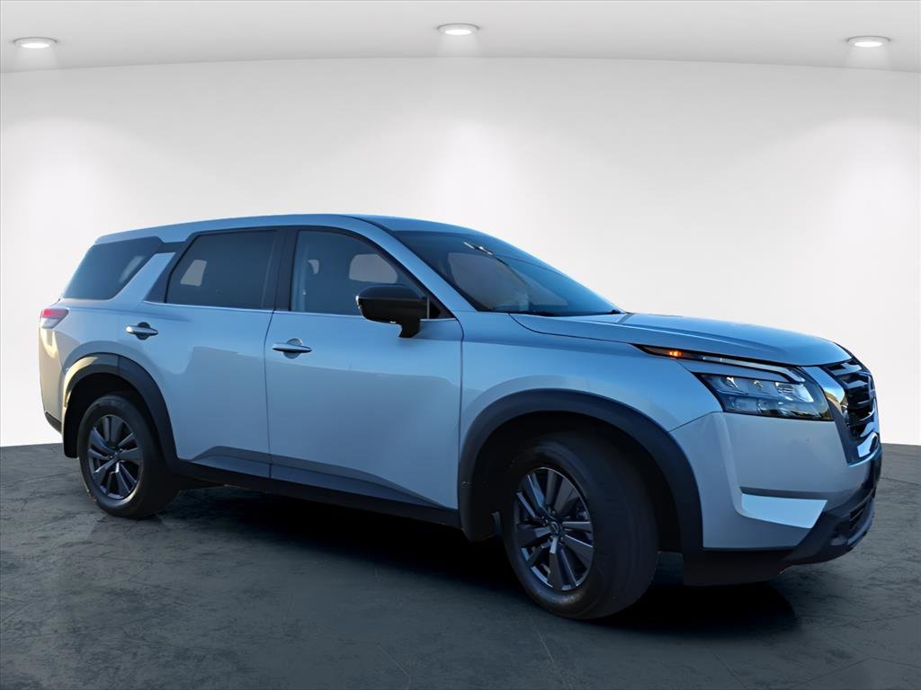 Used 2024 Nissan Pathfinder S w/ Cargo Package image 22