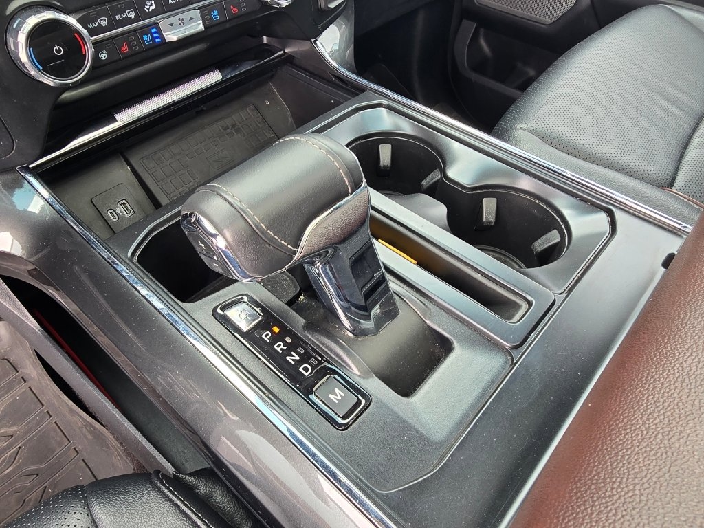 Used 2022 Ford F150 Lariat w/ Equipment Group 502A High image 19