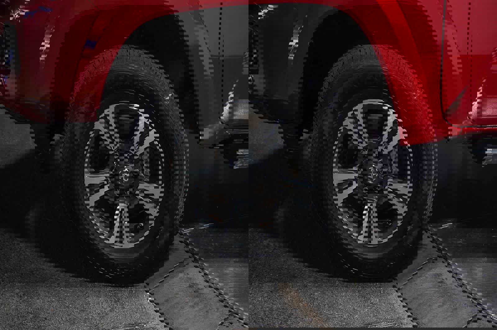 Certified 2019 Toyota Tacoma TRD Sport w/ Technology Package image 7