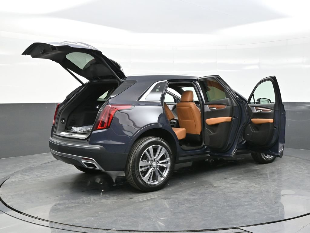New 2025 Cadillac XT5 Premium Luxury w/ LPO, Floor Liner Package image 39