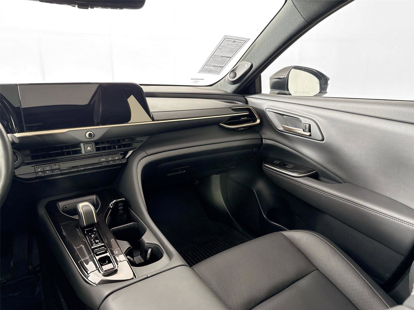 Certified 2025 Toyota Crown Signia w/ Advanced Technology Package AWD/4WD image 34