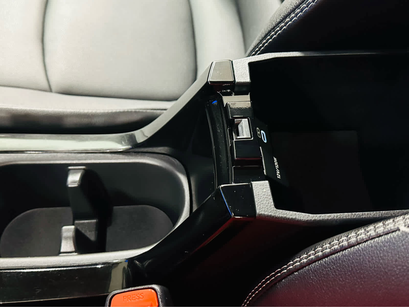 Certified 2023 Toyota Corolla Cross XLE w/ Convenience Package image 19