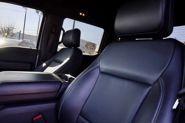 Used 2025 Ford F150 Lariat w/ Bed Utility Package AWD/4WD image 19