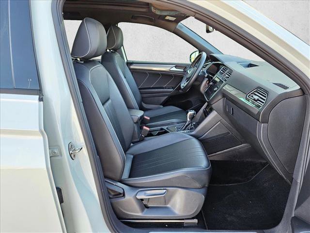 Used 2023 Volkswagen Tiguan SE R-Line FWD image 22