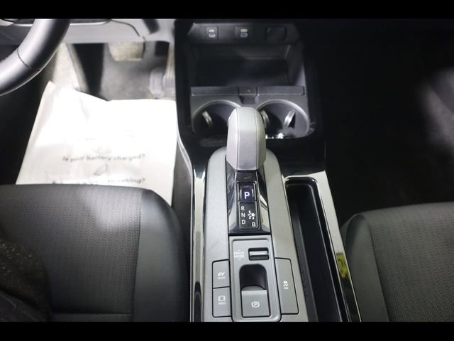 Used 2025 Toyota Prius LE image 29