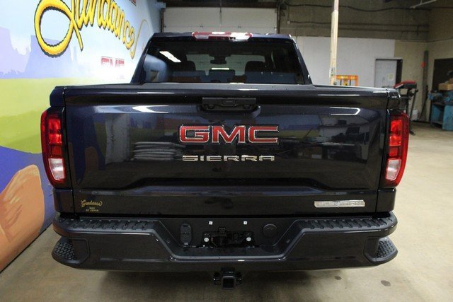 New 2026 GMC Sierra 1500 Elevation image 5