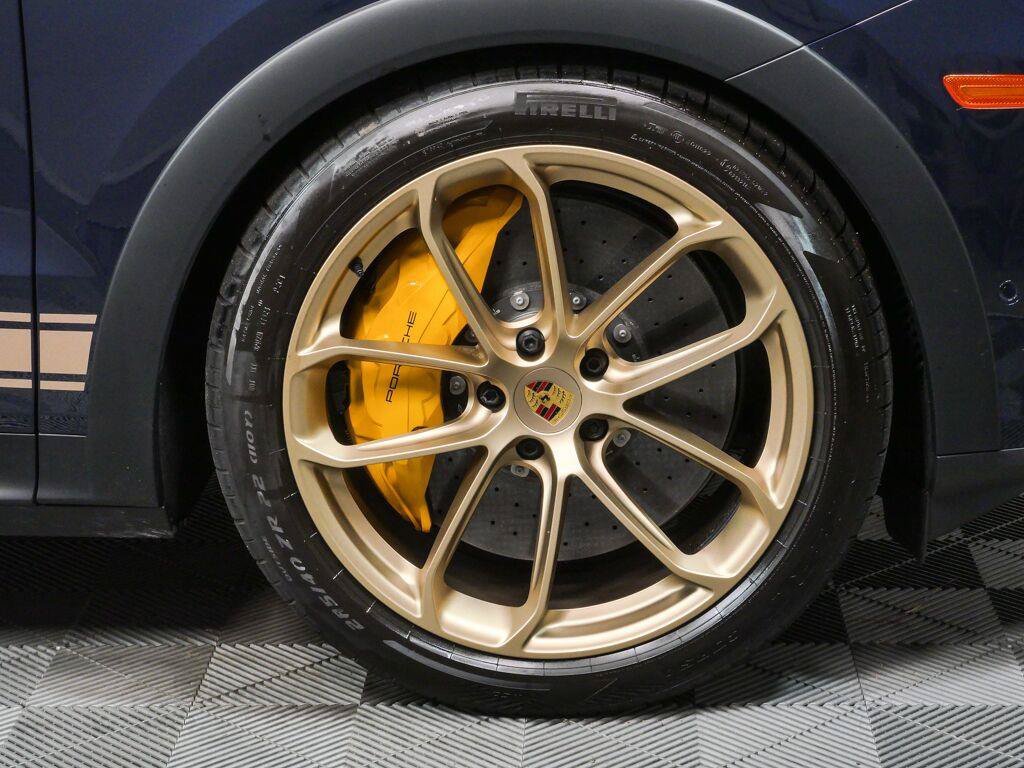 Certified 2024 Porsche Cayenne Turbo GT AWD/4WD image 39