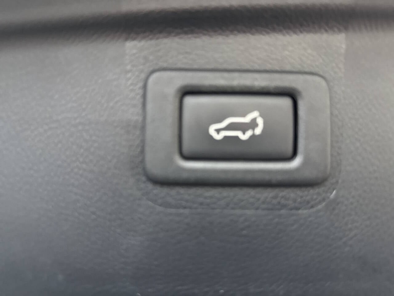 Used 2016 Subaru Outback 2.5i Limited image 42