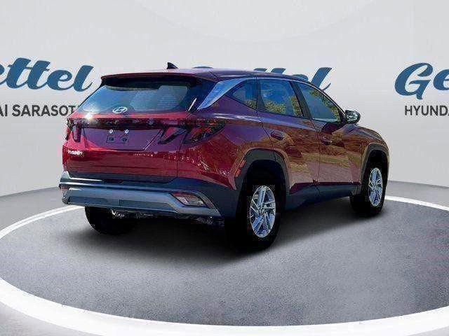 New 2025 Hyundai Tucson SE image 7