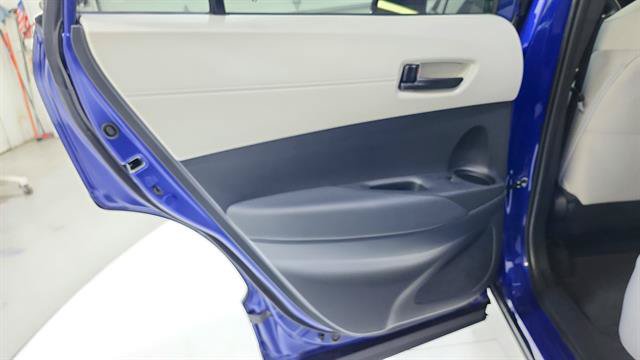 Used 2025 Toyota Corolla Cross LE FWD image 21