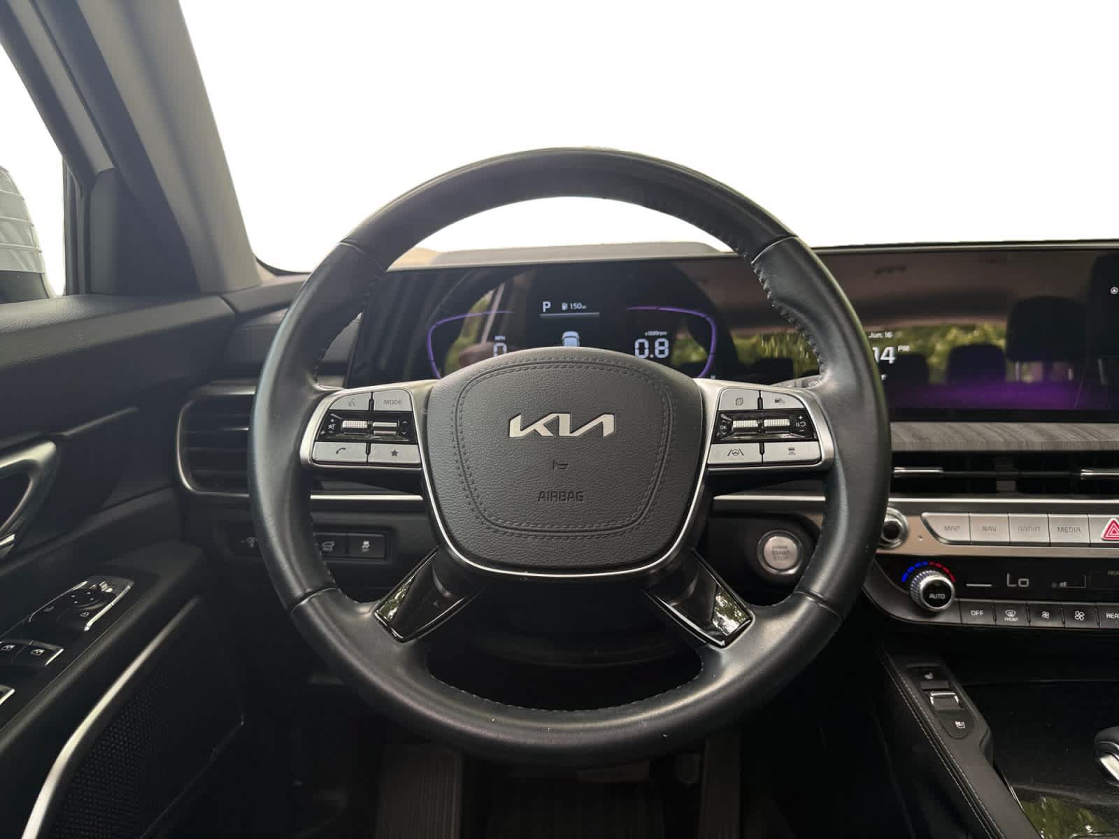 Used 2025 Kia Telluride EX FWD image 13