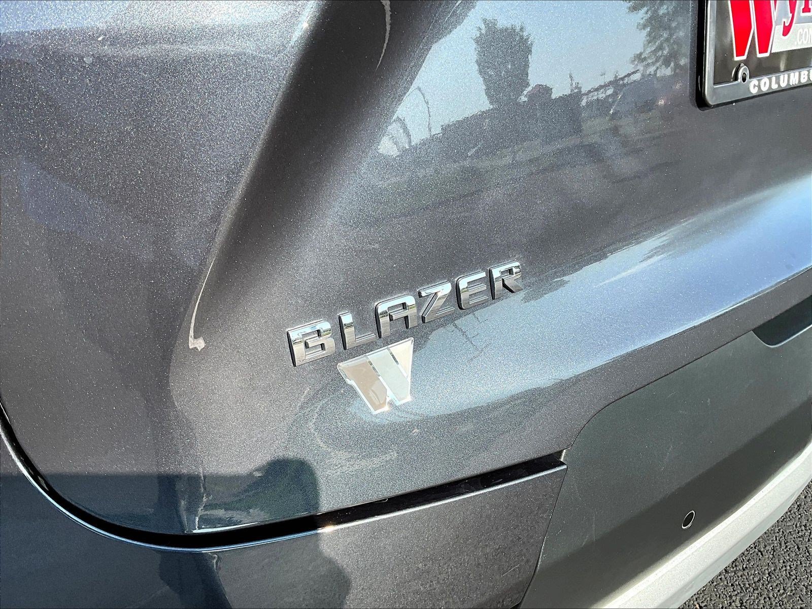 Used 2022 Chevrolet Blazer LT FWD image 24