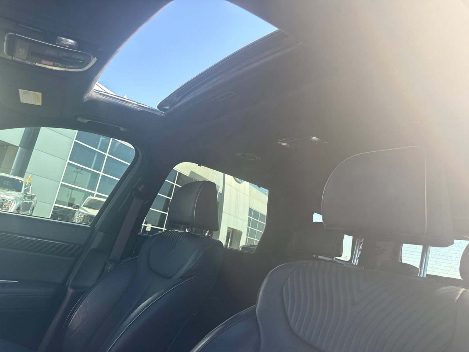 Used 2024 Hyundai Palisade Calligraphy FWD image 11