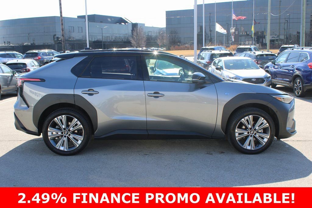 Used 2023 Subaru Solterra Touring image 4