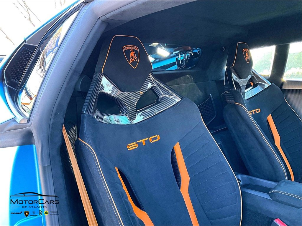 Used 2022 Lamborghini Huracan STO image 28