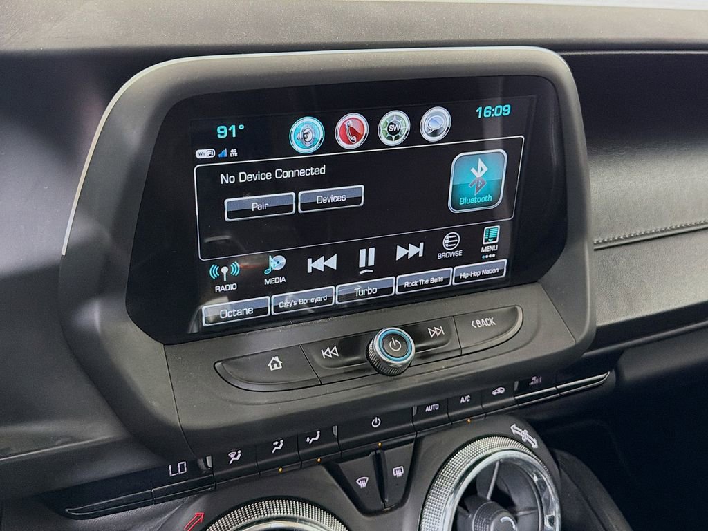 Used 2017 Chevrolet Camaro SS image 16