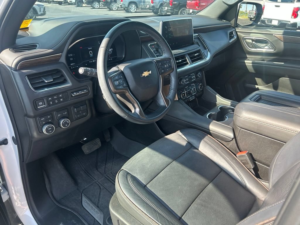 Used 2024 Chevrolet Tahoe High Country AWD/4WD image 19