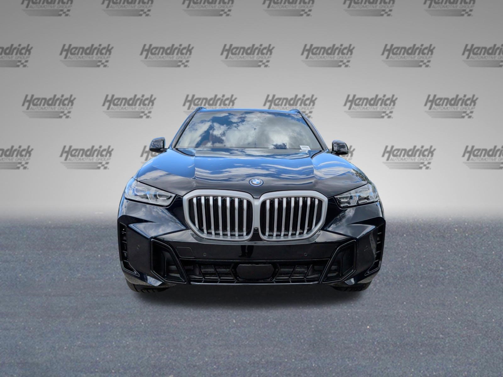 Certified 2025 BMW X5 xDrive50e w/ M Sport Package image 5