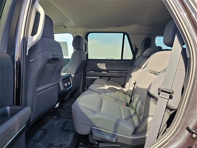 New 2025 Ford Expedition Active image 13