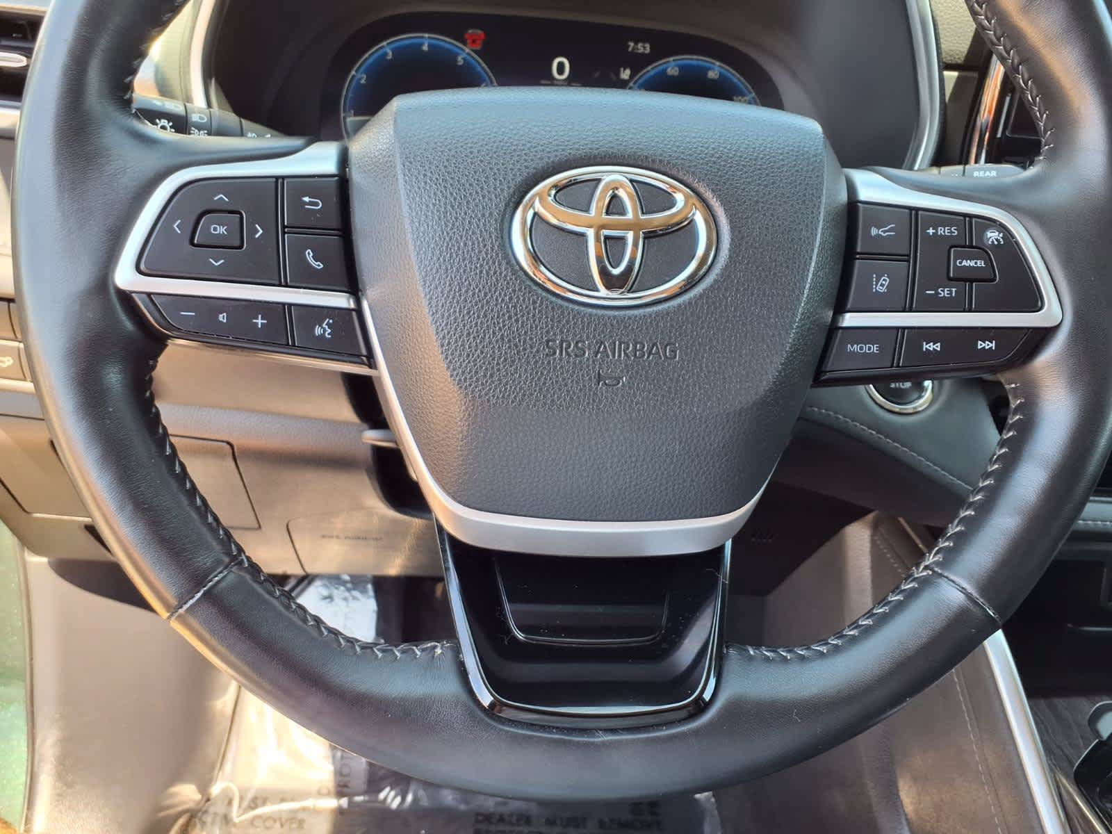Used 2023 Toyota Highlander Platinum FWD image 22